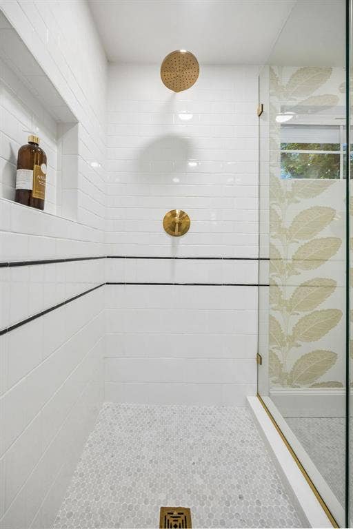 6839 Gaston Avenue, Dallas, TX 75214 6839 Gaston Avenue, Dallas, TX 75214