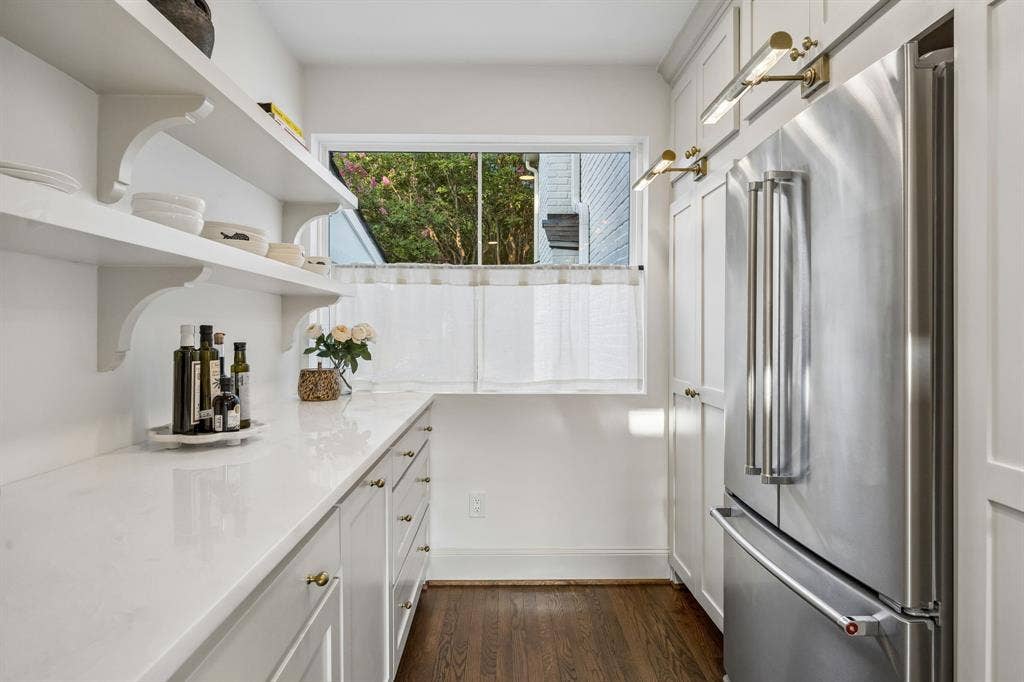 6839 Gaston Avenue, Dallas, TX 75214 6839 Gaston Avenue, Dallas, TX 75214