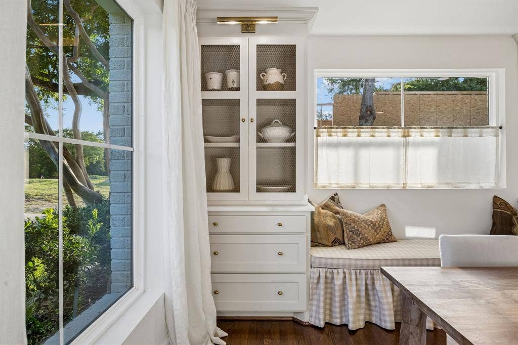 6839 Gaston Avenue, Dallas, TX 75214 6839 Gaston Avenue, Dallas, TX 75214
