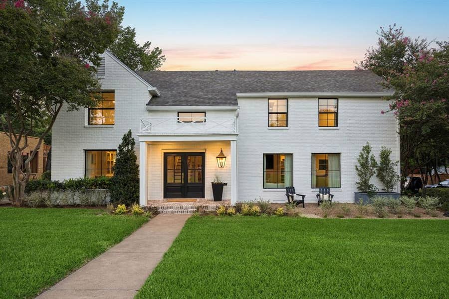 Property photo for 6839 Gaston Avenue, Dallas, TX
