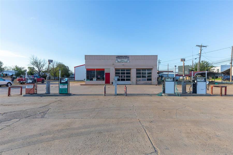Property photo for 131 E 4th Street, Baird, TX