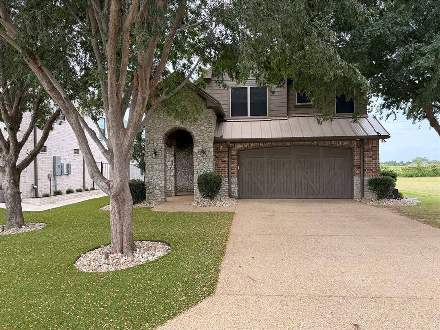Property photo for 155 Bay Creek Lane, Gordonville, TX