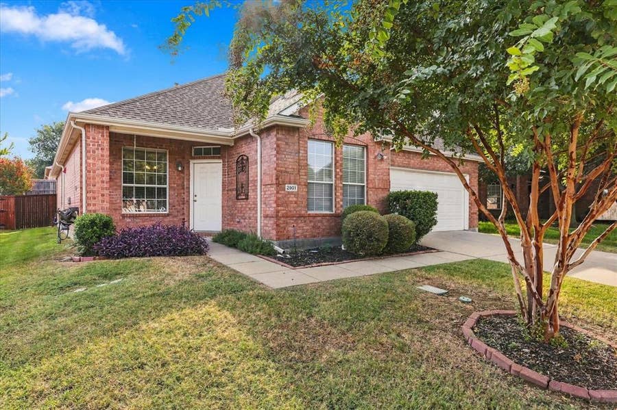 Property photo for 2901 Drake Court, McKinney, TX