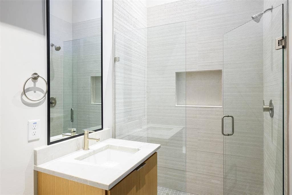 5023 Lilac Lane, Dallas, TX 75209 5023 Lilac Lane, Dallas, TX 75209