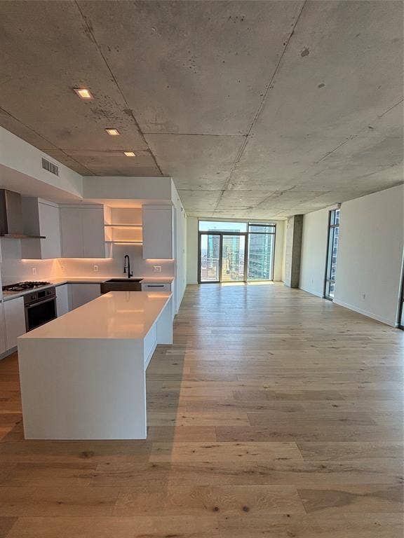 1801 N Pearl Street, #3909, Dallas, TX 75201 1801 N Pearl Street, #3909, Dallas, TX 75201