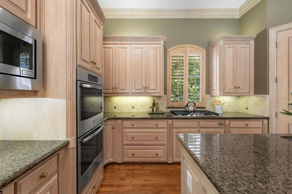 5108 Water Haven Lane, Plano, TX 75093 5108 Water Haven Lane, Plano, TX 75093