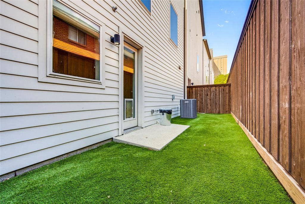 Attached yard