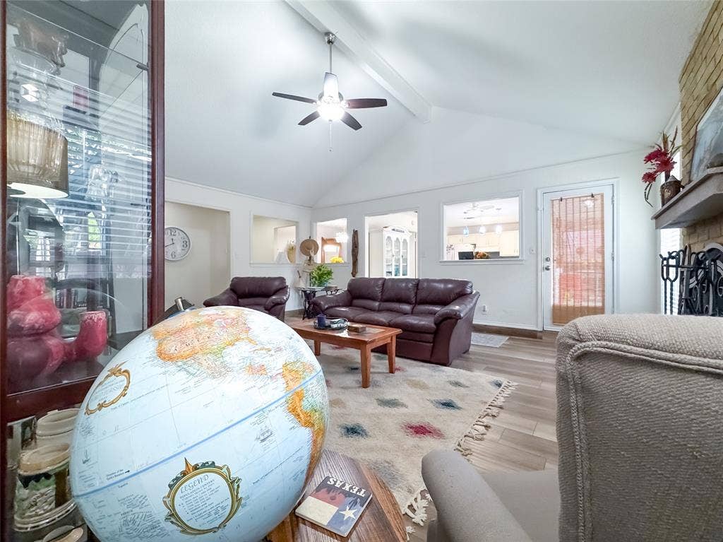 4805 Bonneville Drive, Arlington, TX 76016 4805 Bonneville Drive, Arlington, TX 76016