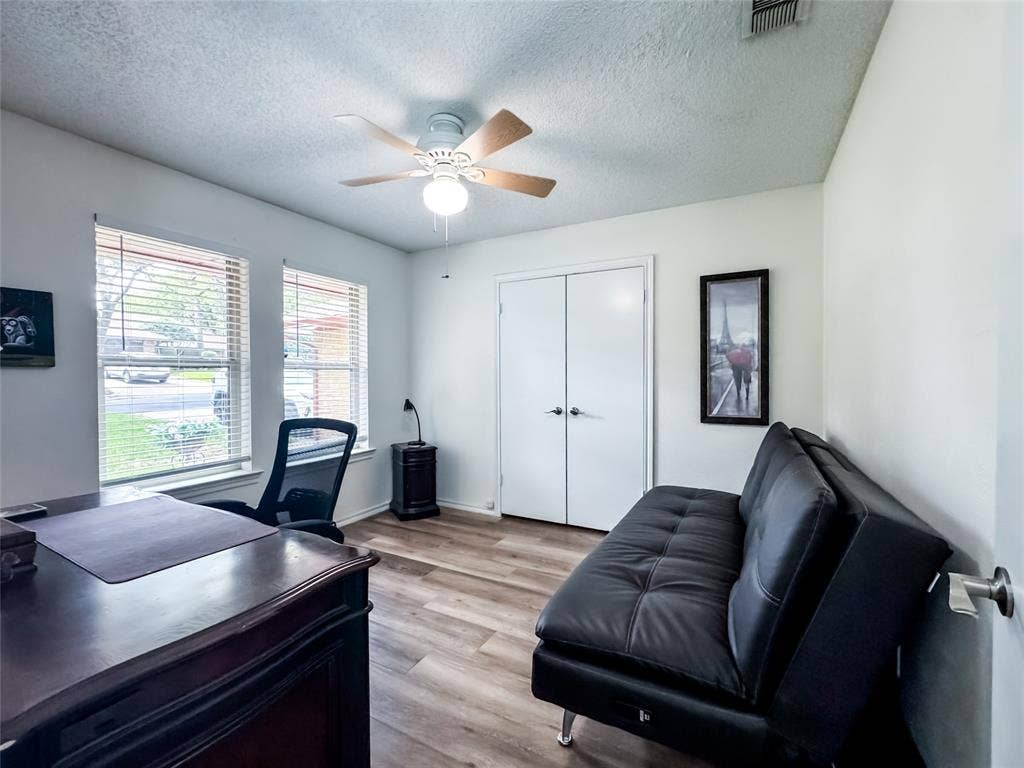 4805 Bonneville Drive, Arlington, TX 76016 4805 Bonneville Drive, Arlington, TX 76016
