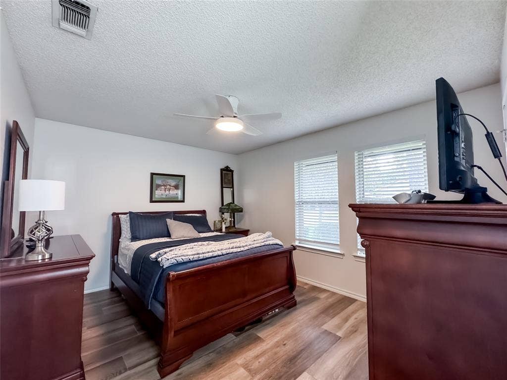 4805 Bonneville Drive, Arlington, TX 76016 4805 Bonneville Drive, Arlington, TX 76016
