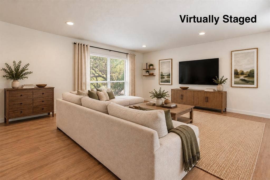 6060 Birchbrook Drive, #262, Dallas, TX 75206 Living Room