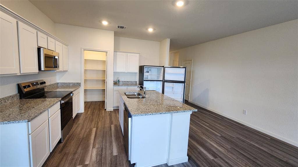 1262 LAMBERT Lane, Forney, TX 75126 1262 LAMBERT Lane, Forney, TX 75126