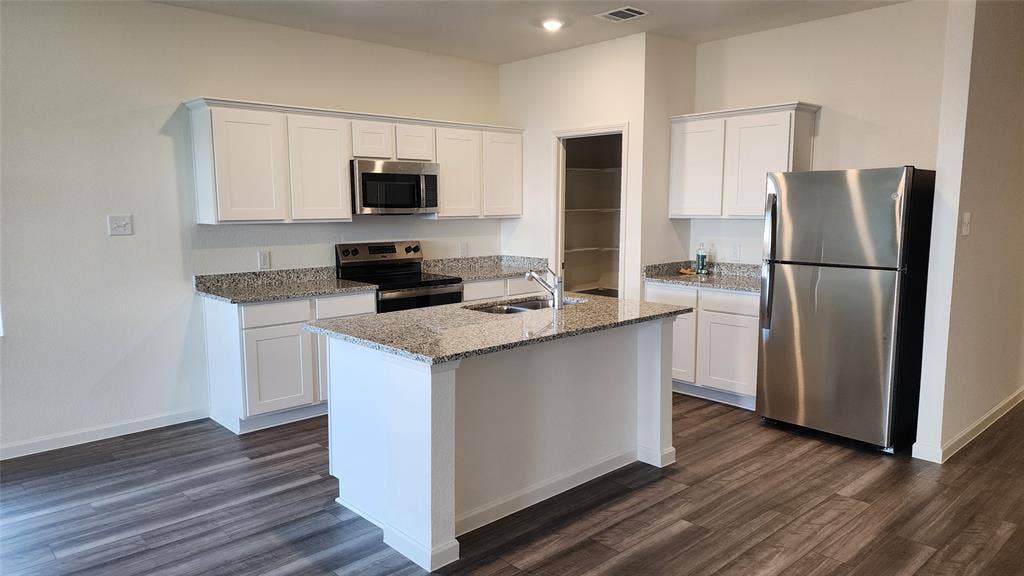 1262 LAMBERT Lane, Forney, TX 75126 1262 LAMBERT Lane, Forney, TX 75126