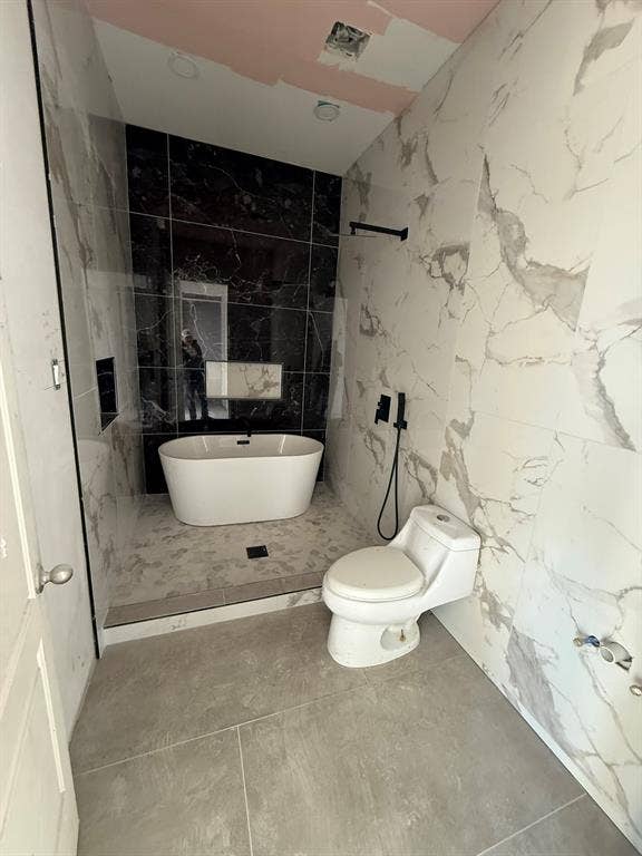 304 La Reata Court, Cedar Hill, TX 75104 304 La Reata Court, Cedar Hill, TX 75104