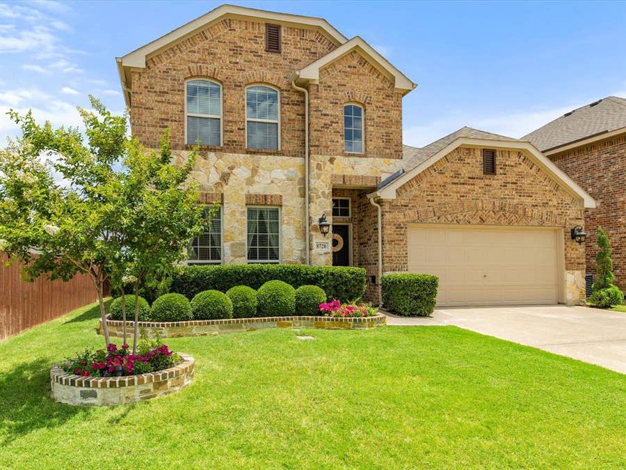 Property photo for 8720 Devonshire Drive, Fort Worth, TX