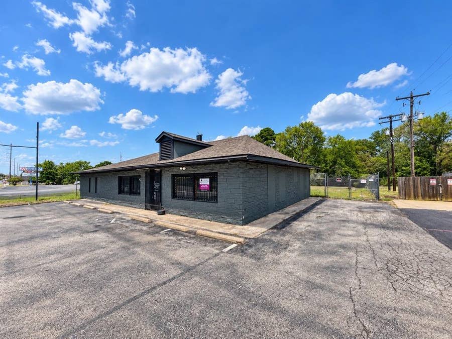Property photo for 4117 W Marshall Avenue, Longview, TX