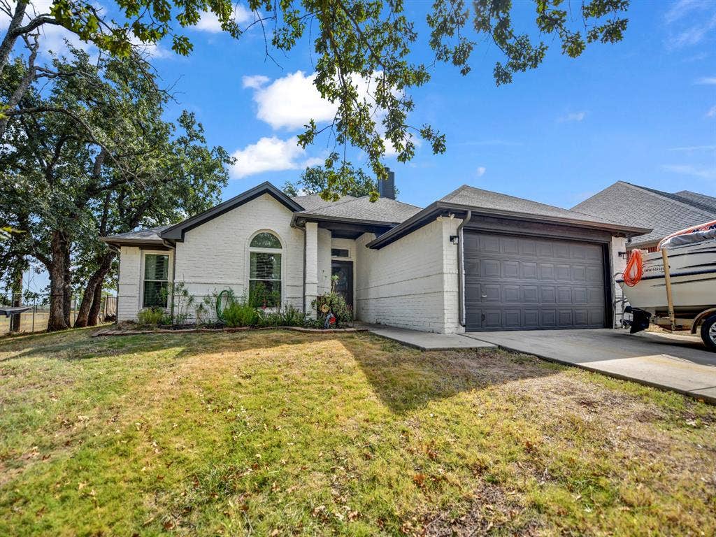 780 Stribling Circle, Azle, TX 76020 780 Stribling Circle, Azle, TX 76020