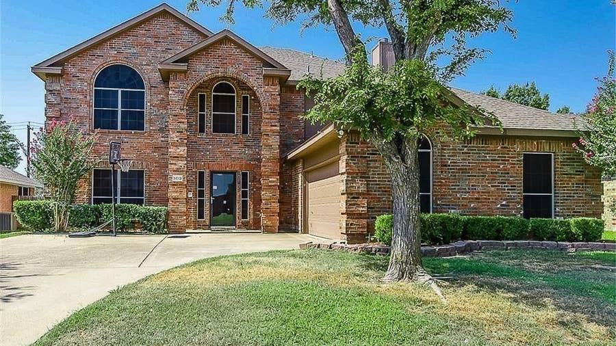 Property photo for 5013 Bellerive Court, Garland, TX