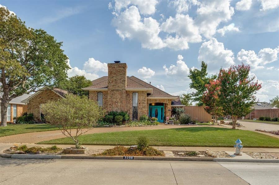 Property photo for 3308 Melanie Lane, Plano, TX
