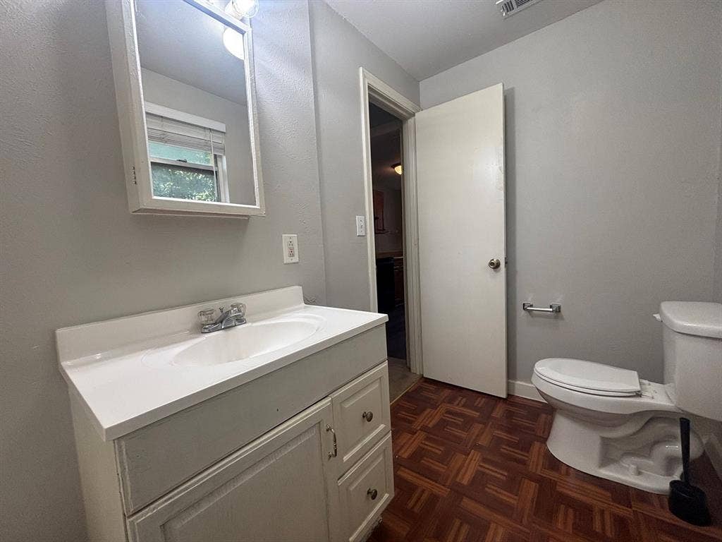 521 Ruth Street, #A, Denton, TX 76205 521 Ruth Street, #A, Denton, TX 76205