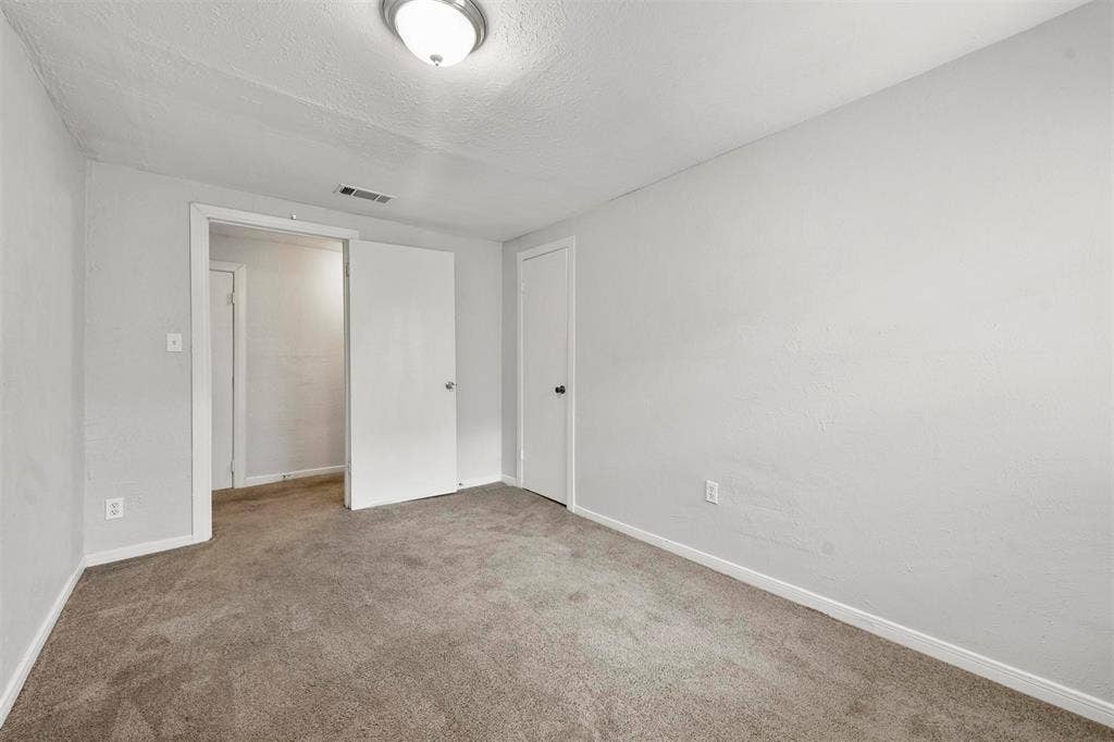 521 Ruth Street, #A, Denton, TX 76205 521 Ruth Street, #A, Denton, TX 76205