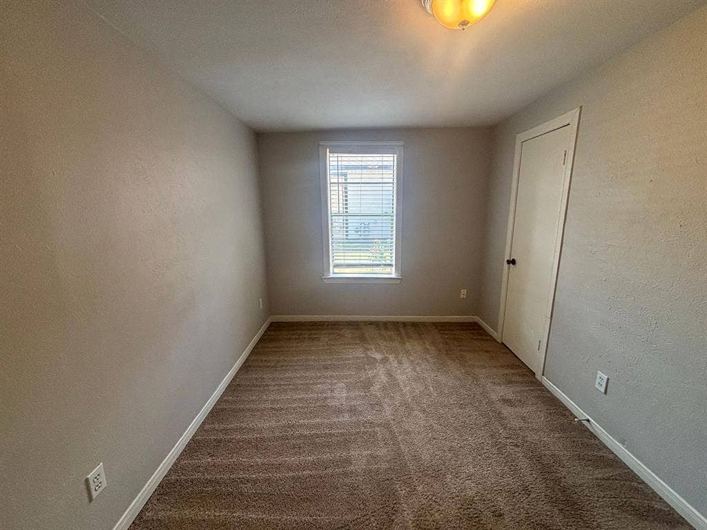 521 Ruth Street, #A, Denton, TX 76205 521 Ruth Street, #A, Denton, TX 76205