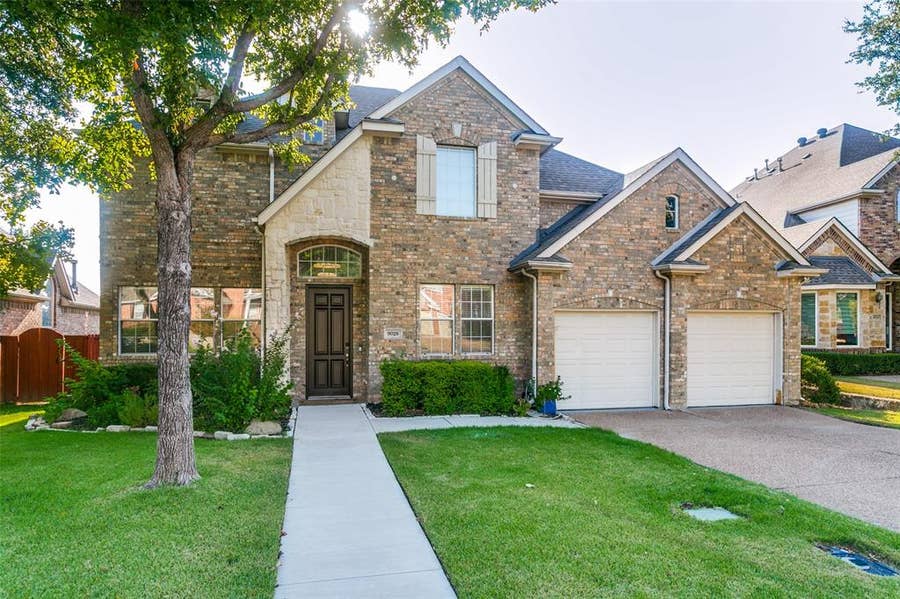 Property photo for 9028 Bottlebrush Lane, Irving, TX