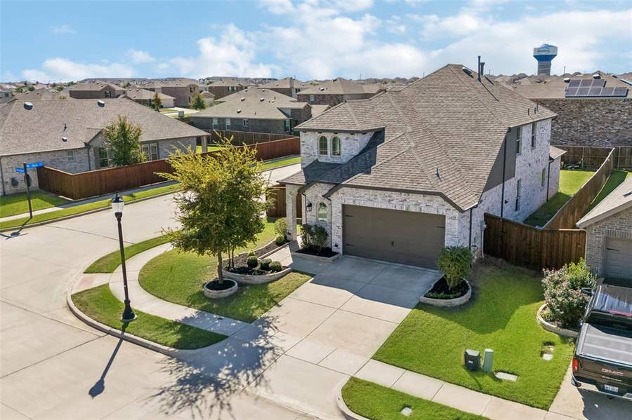Property photo for 1408 Gelding Drive, Aubrey, TX