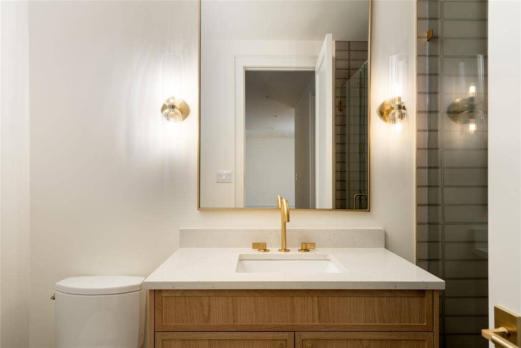 6016 Del Roy Drive, Dallas, TX 75230 6016 Del Roy Drive, Dallas, TX 75230