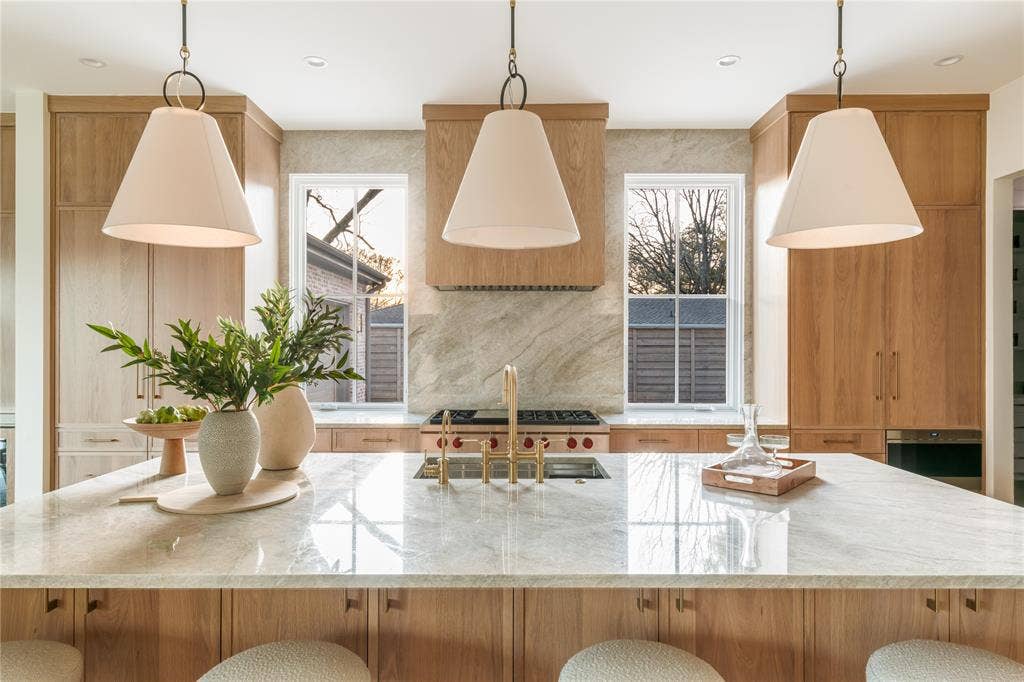6016 Del Roy Drive, Dallas, TX 75230 6016 Del Roy Drive, Dallas, TX 75230