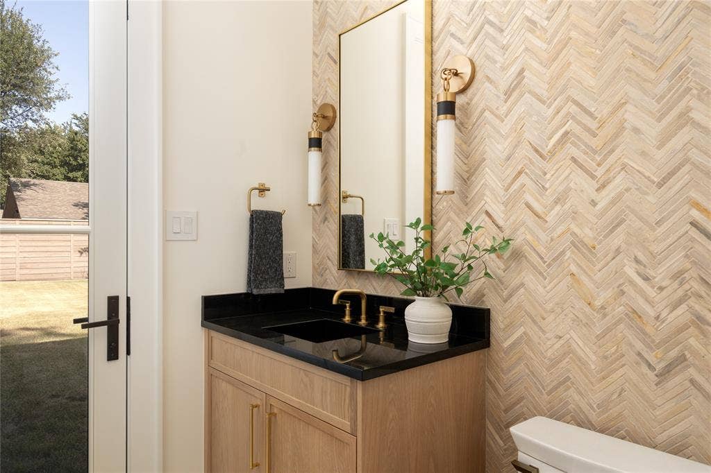 6016 Del Roy Drive, Dallas, TX 75230 6016 Del Roy Drive, Dallas, TX 75230