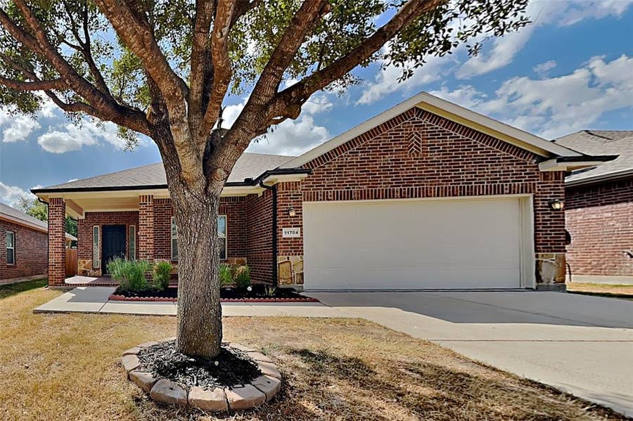Property photo for 11704 Anna Grace Drive, Fort Worth, TX