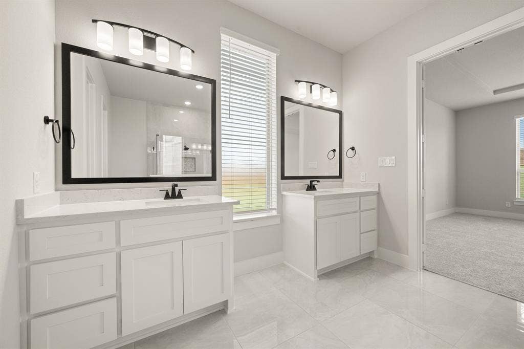 200 Cheyenne Mountain- Primary Suite-5