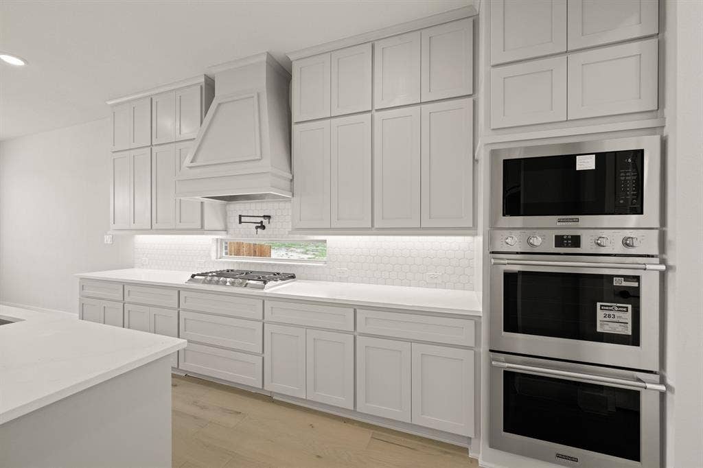 200 Cheyenne Mountain- Kitchen-4