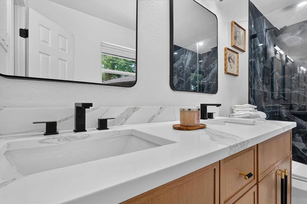 1104 Westwood Drive, Plano, TX 75075 1104 Westwood Drive, Plano, TX 75075