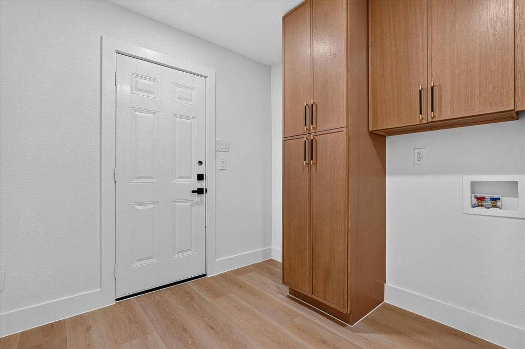 1104 Westwood Drive, Plano, TX 75075 1104 Westwood Drive, Plano, TX 75075