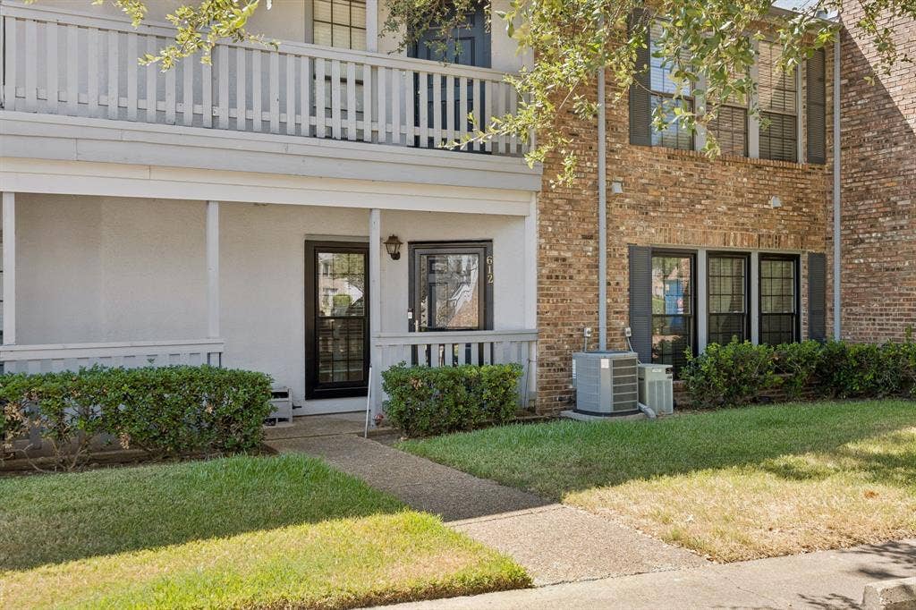 3101 Townbluff Drive, #612, Plano, TX 75075