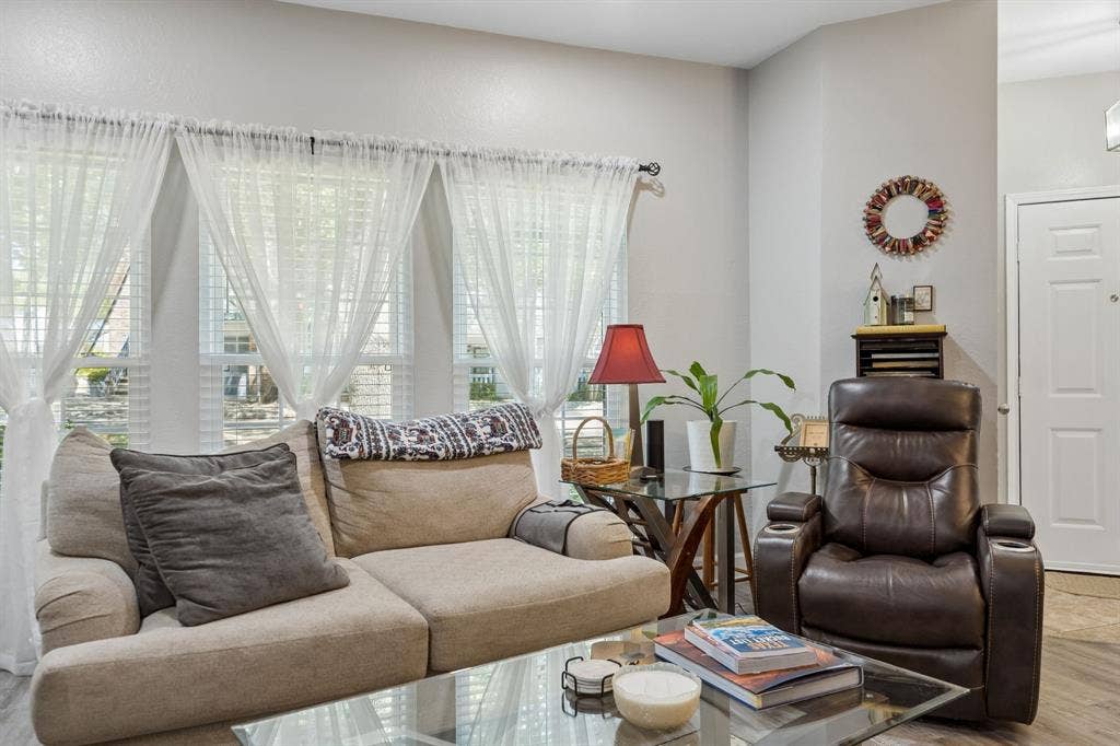 3101 Townbluff Drive, #612, Plano, TX 75075