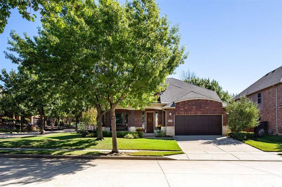 Property photo for 9736 Sam Bass Trail, Fort Worth, TX