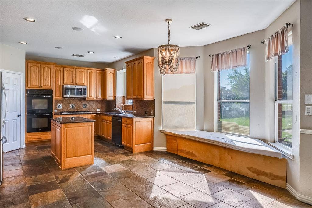 2532 Geiberger Drive, Plano, TX 75025 2532 Geiberger Drive, Plano, TX 75025