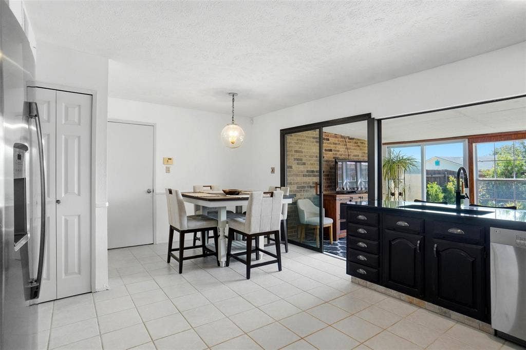 1116 Bass Drive, Plano, TX 75025 1116 Bass Drive, Plano, TX 75025
