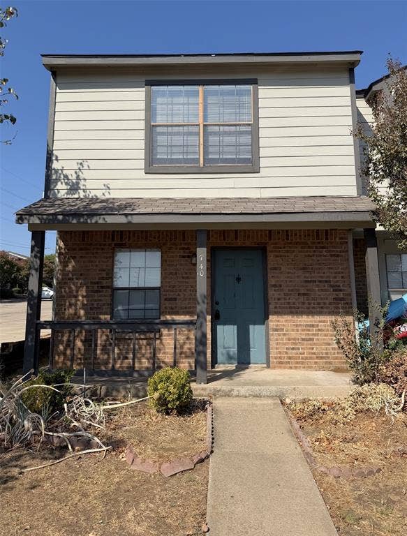 Property photo for 740 W Collins Street, Denton, TX