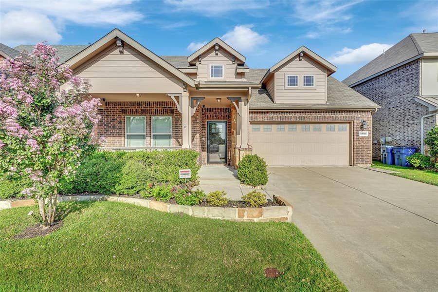 Property photo for 5805 Zinnia Drive, Rowlett, TX