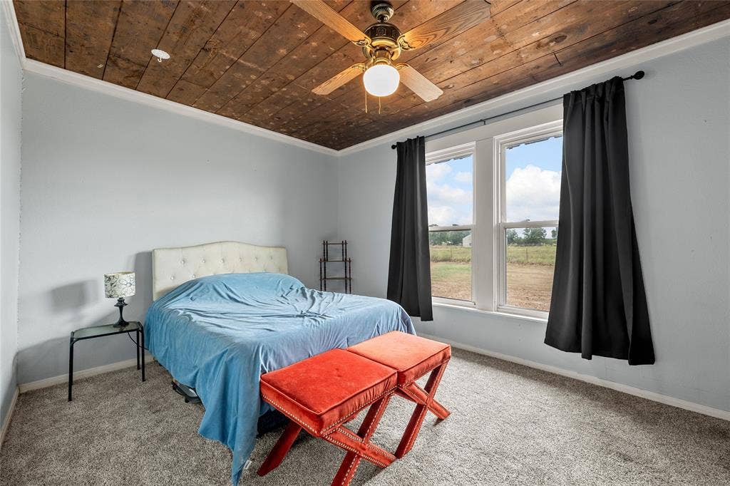 393 Peevey Lane, Robinson, TX 76706 393 Peevey Lane, Robinson, TX 76706