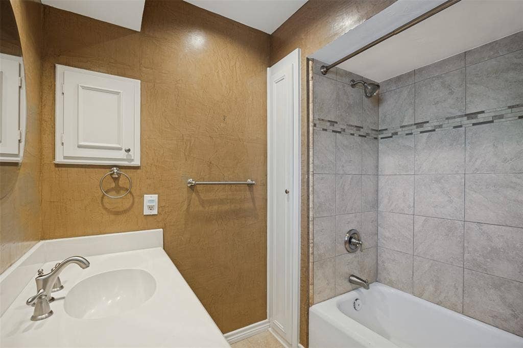 7219 Stonetrail Drive, Dallas, TX 75230 7219 Stonetrail Drive, Dallas, TX 75230