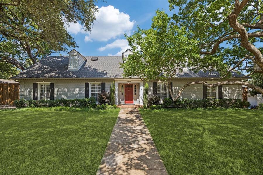 Property photo for 7219 Stonetrail Drive, Dallas, TX
