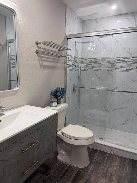 231 Elm Street, Hurst, TX 76053 231 Elm Street, Hurst, TX 76053
