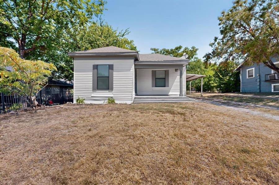 Property photo for 2609 Avenue G, Fort Worth, TX