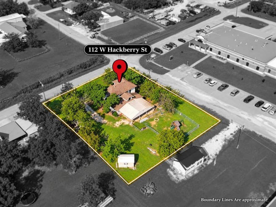 Property photo for 112 W Hackberry Street, Malone, TX