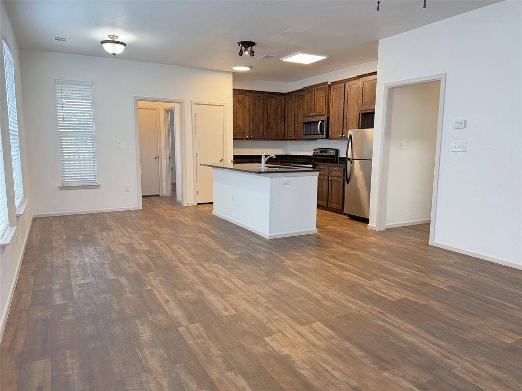 713 N Wood Street, Denton, TX 76209 713 N Wood Street, Denton, TX 76209
